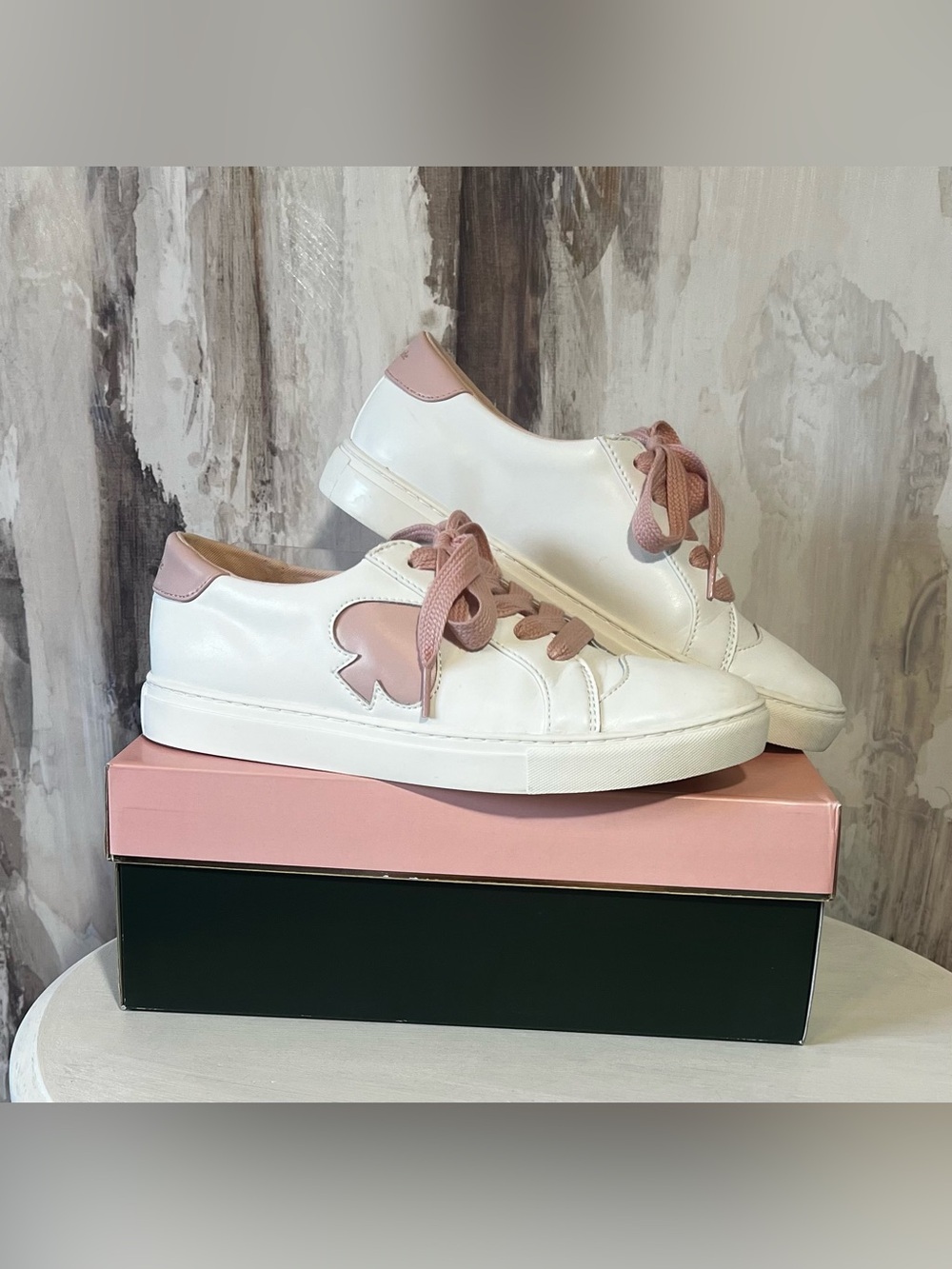 kate spade Fez White Sneakers with Blush Pink Accents Size 9.5